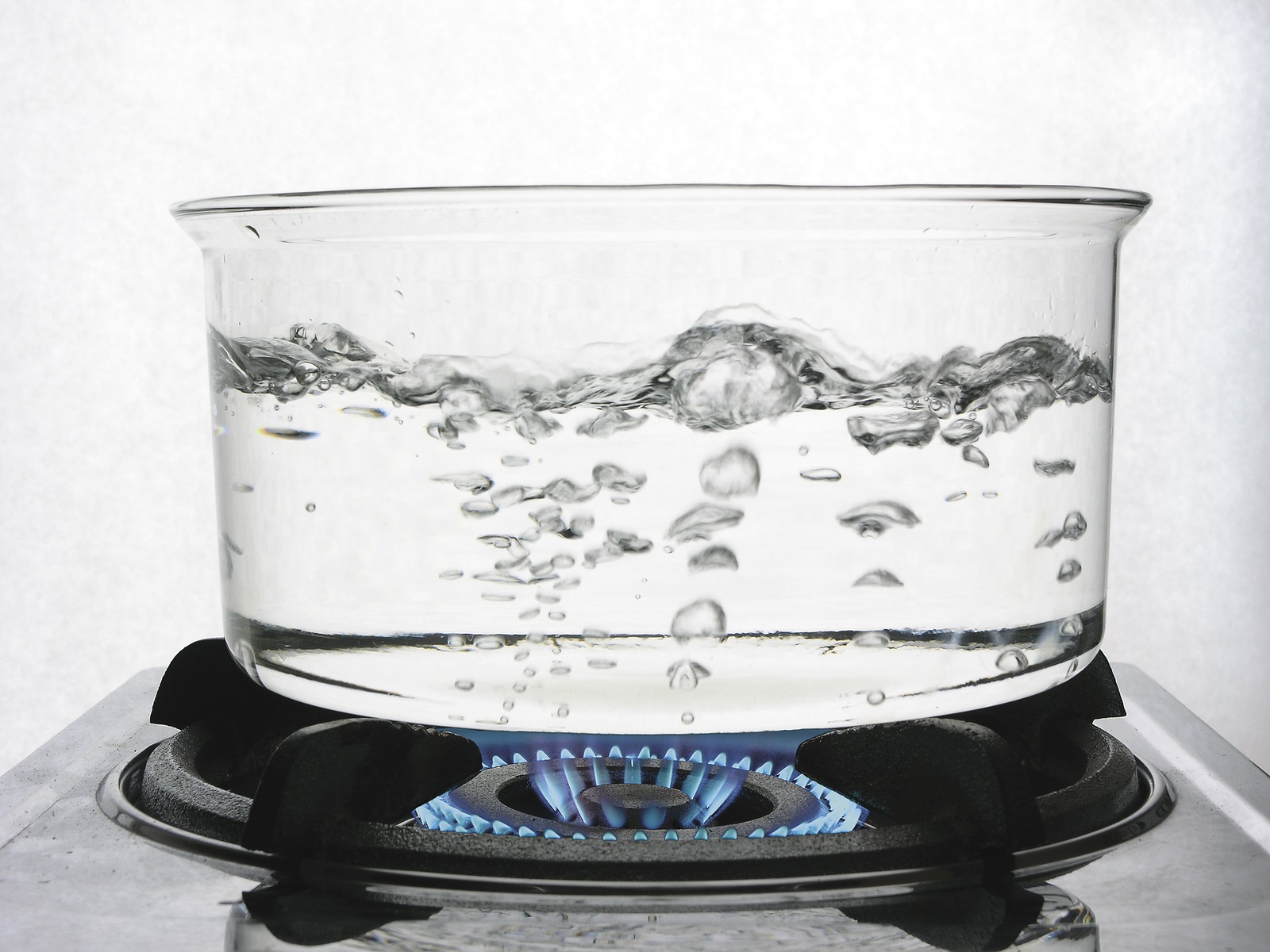Water boiling in glass pan